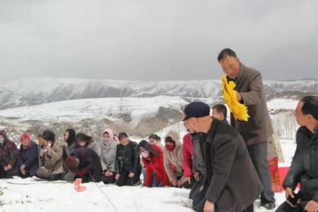 2019年3月16号辛时出生的男孩要怎么起名字姓名